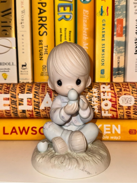 Other - I BELIEVE IN MIRACLES Precious Moments Enesco Figurine 1981